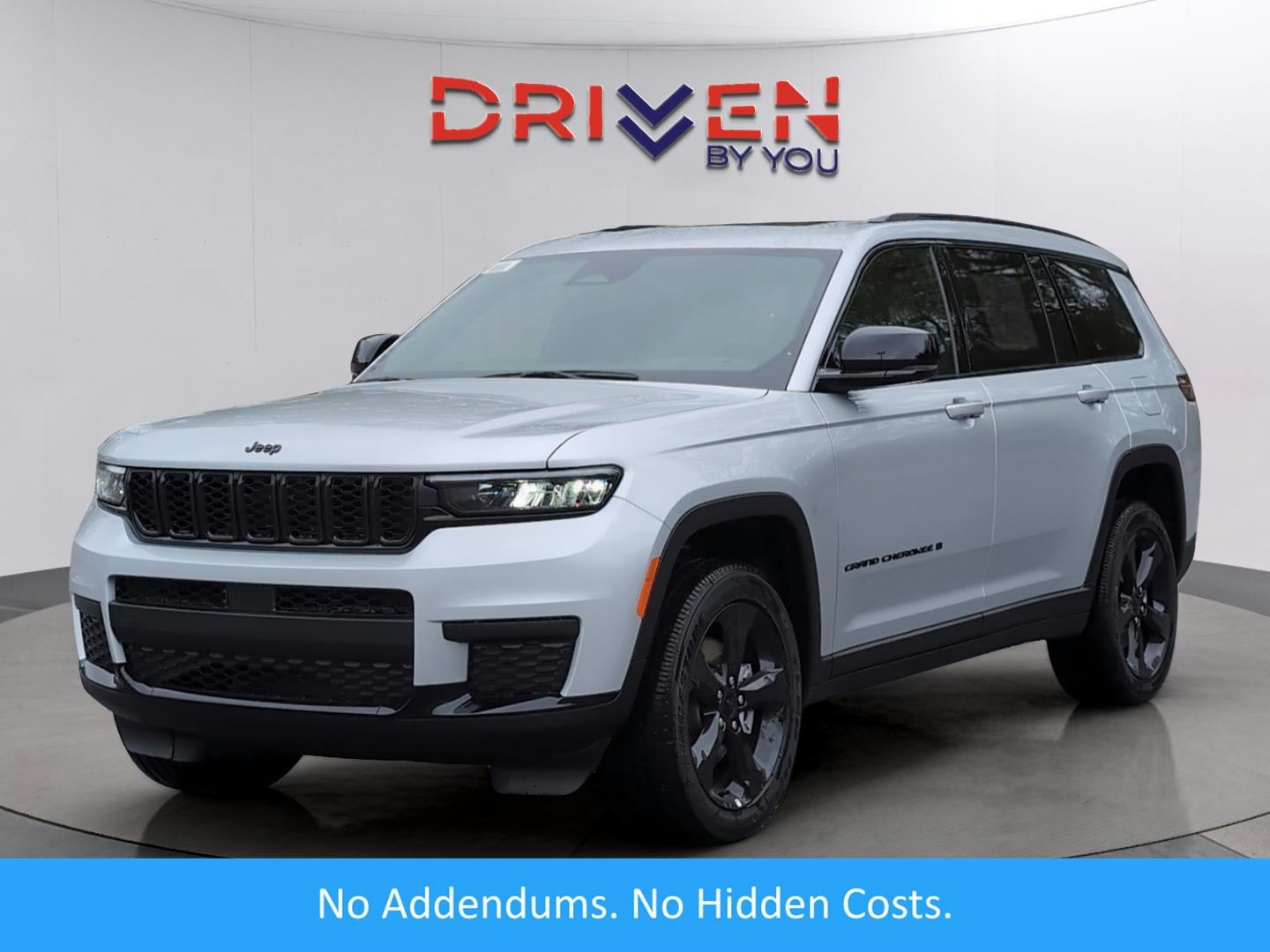 2025 Jeep Grand Cherokee L Laredo (LD54942) Main Image