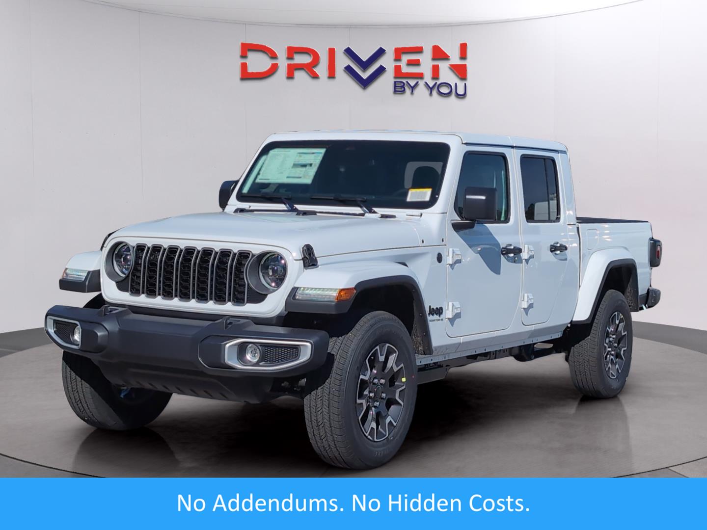 2026 Jeep Gladiator Sahara (LD68133) Main Image