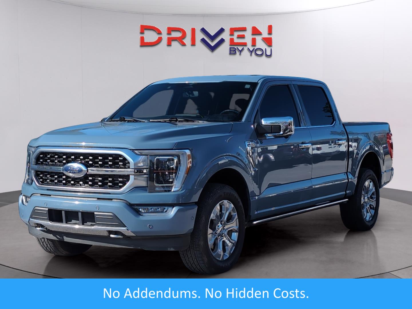 2023 Ford F-150 XL 4WD SuperCrew 5.5' Box (LD35192SP) Main Image