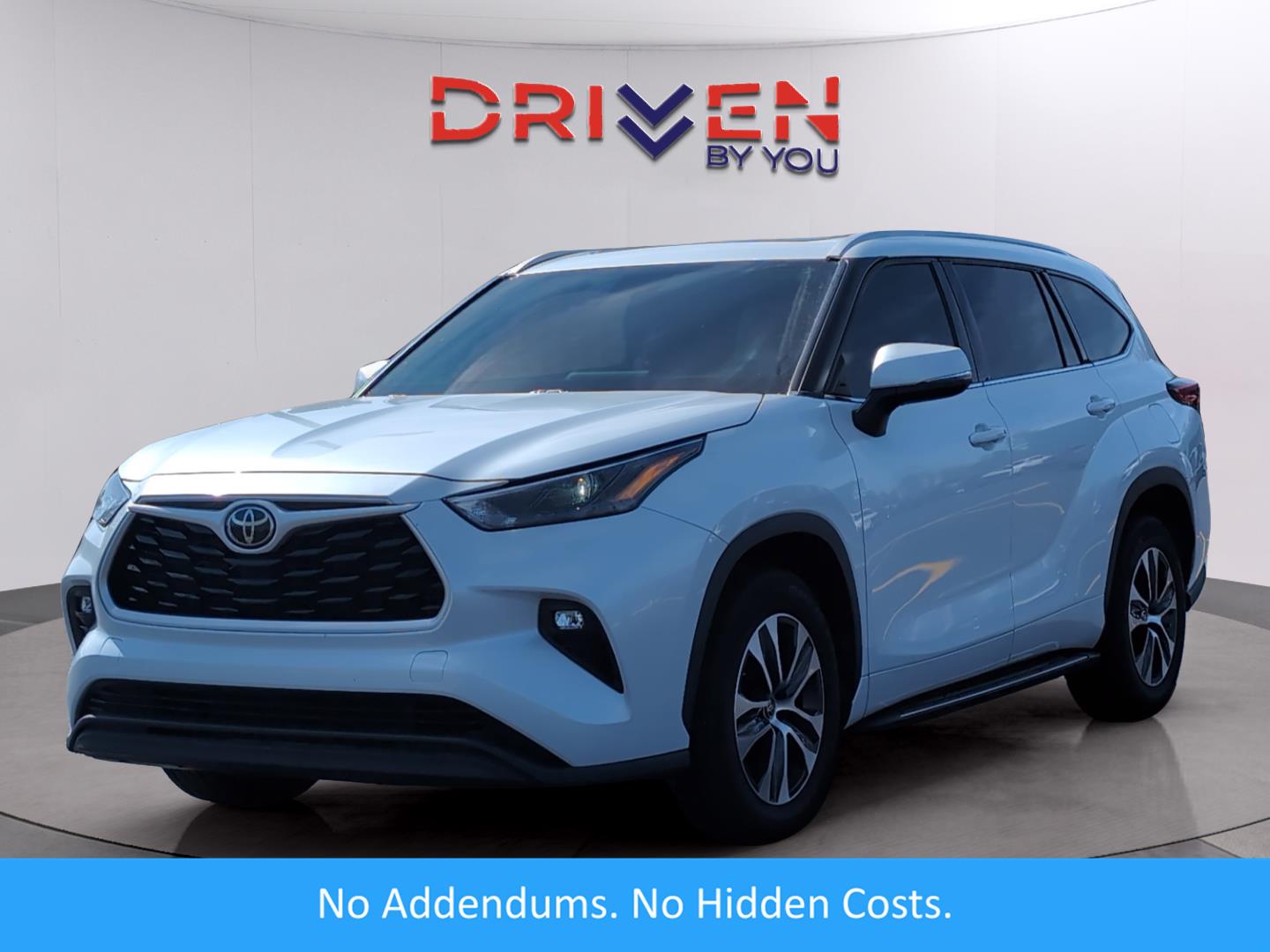 2022 Toyota Highlander XLE (LD04900SP) Main Image