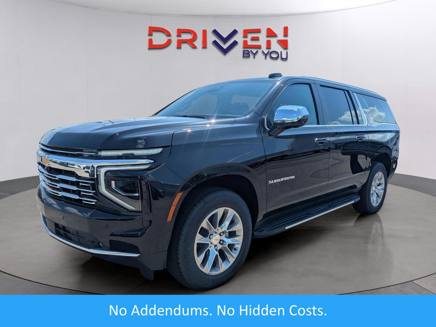 2025 Chevrolet Suburban Premier (HG77687) Main Image