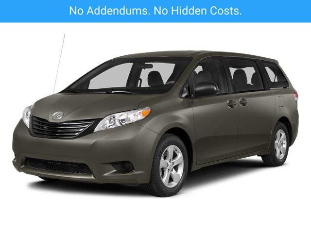 2014 Toyota Sienna L (HG94187T) Main Image