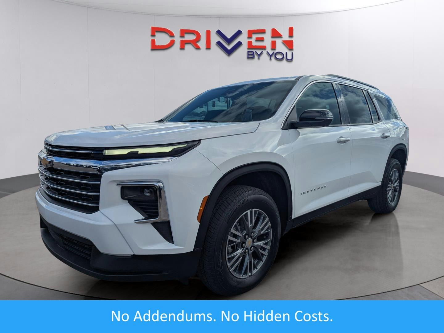 2026 Chevrolet Traverse FWD LT (HG95530) Main Image