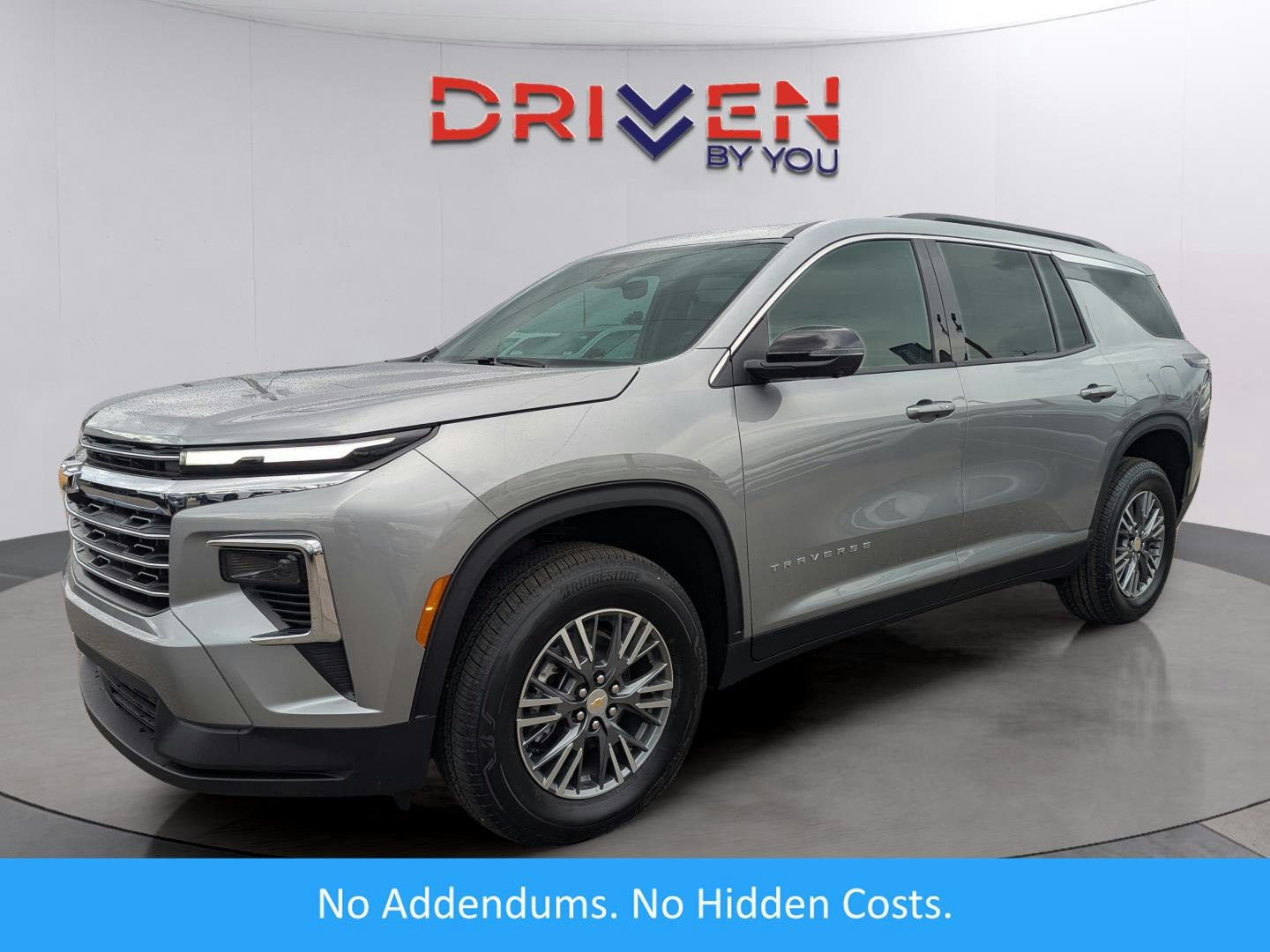 2026 Chevrolet Traverse FWD LT (HG08001) Main Image