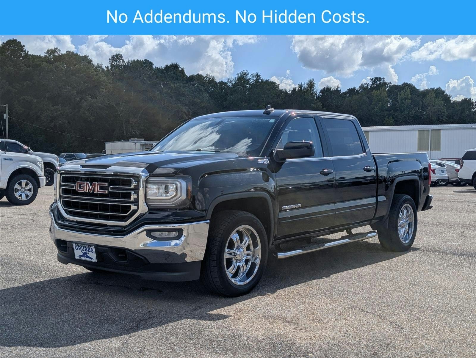 2017 GMC Sierra 1500 SLE (CG03862T) Main Image