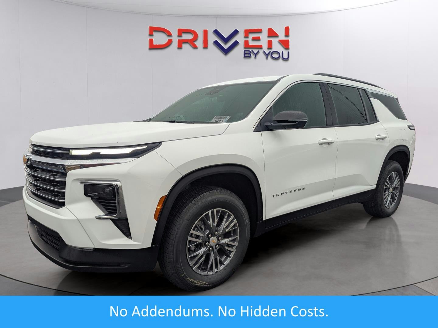 2026 Chevrolet Traverse FWD LT (CG02685) Main Image