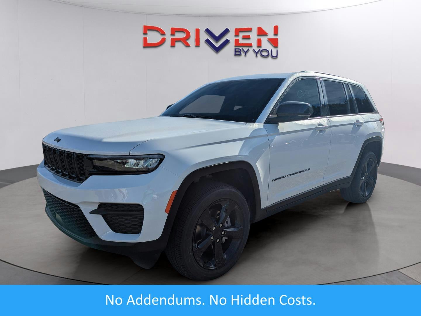 2025 Jeep Grand Cherokee Laredo (CD55892) Main Image