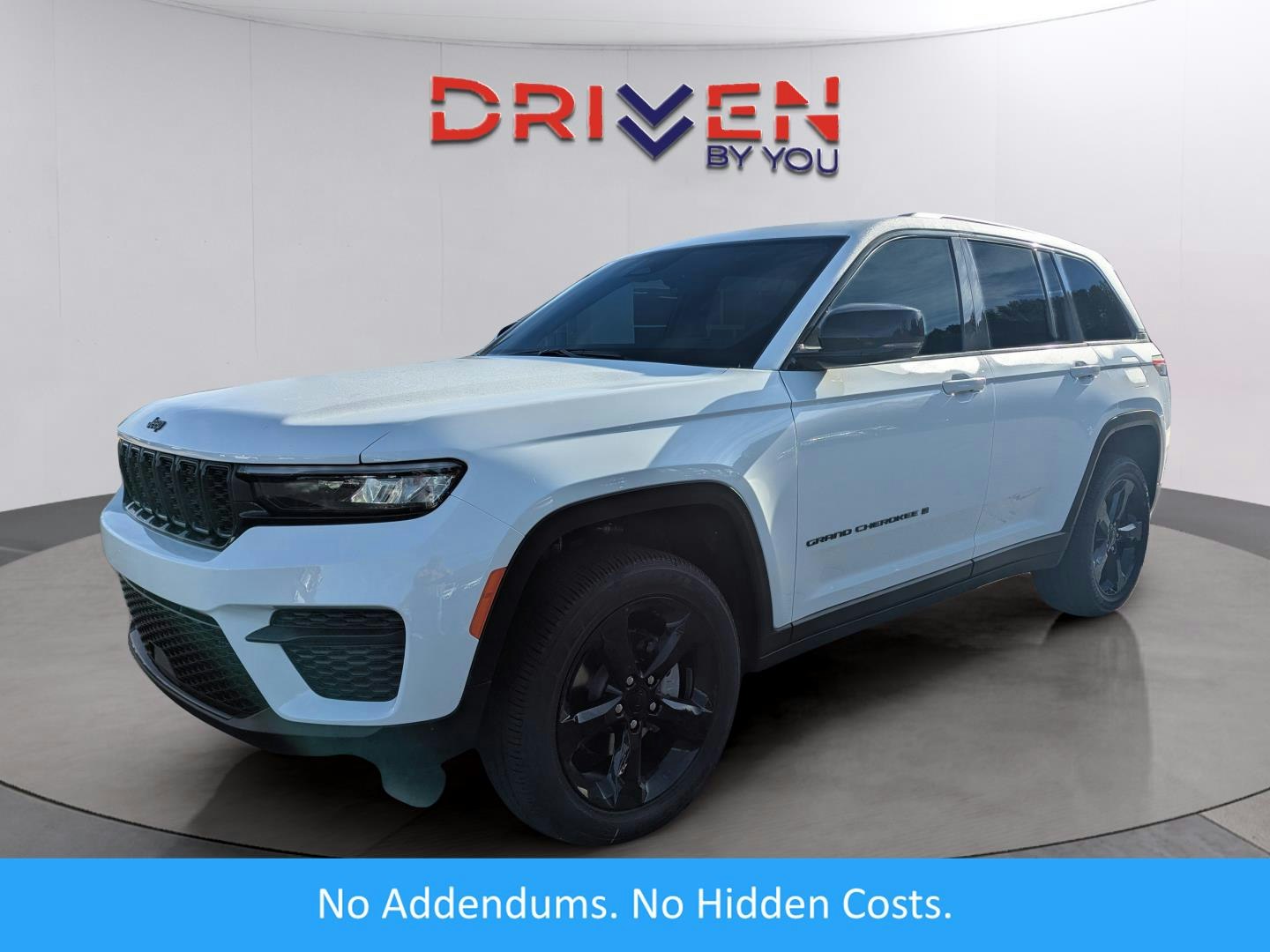 2025 Jeep Grand Cherokee Laredo (CD58183) Main Image