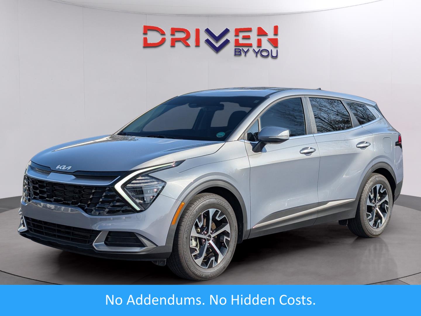 2024 Kia Sportage EX (CF28264T) Main Image