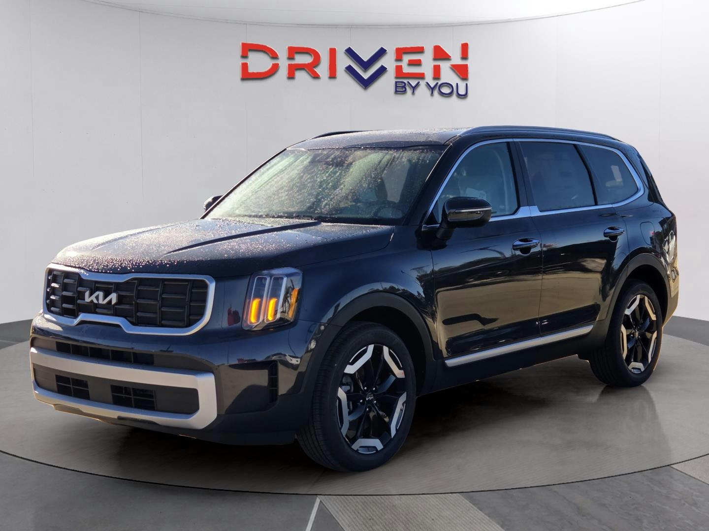 2025 Kia Telluride S (MK33941) Main Image