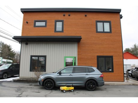 2022 Volkswagen Tiguan Comfortline R-Line Black Edition 