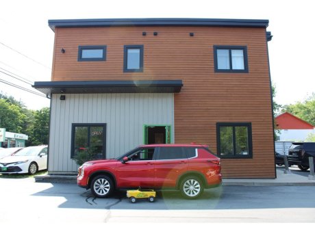 2024 Mitsubishi Outlander ES 
