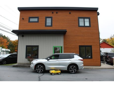 2025 Mitsubishi Outlander Plug-In Hybrid GT 