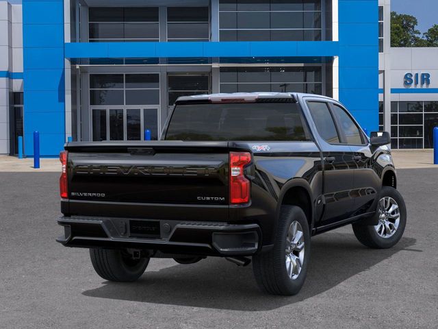 2025 Chevrolet Silverado 1500 Custom photo 4