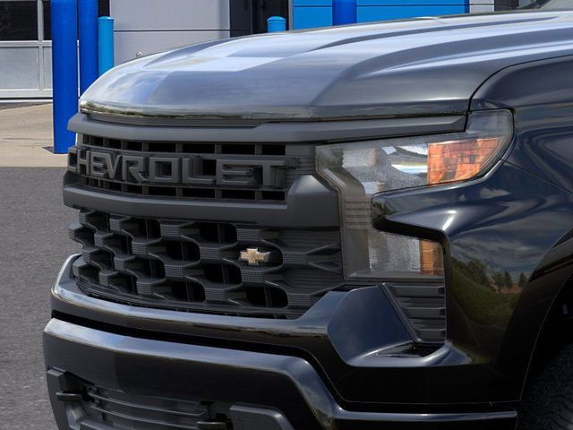 2025 Chevrolet Silverado 1500 Custom photo 13