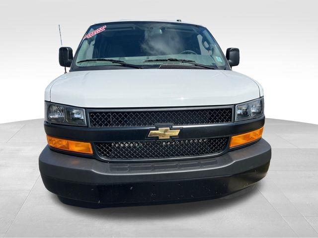 2025 Chevrolet Express 2500 Work Cargo Van photo 7