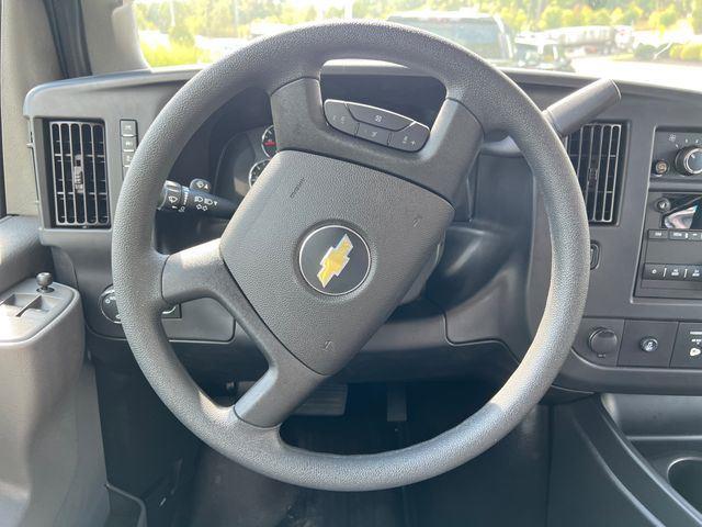 2025 Chevrolet Express 2500 Work Cargo Van photo 13