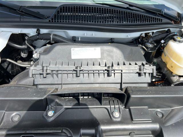 2025 Chevrolet Express 2500 Work Cargo Van photo 18