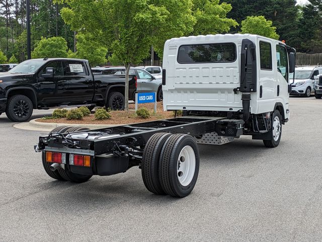 2025 Chevrolet Silverado 4500HD photo 5