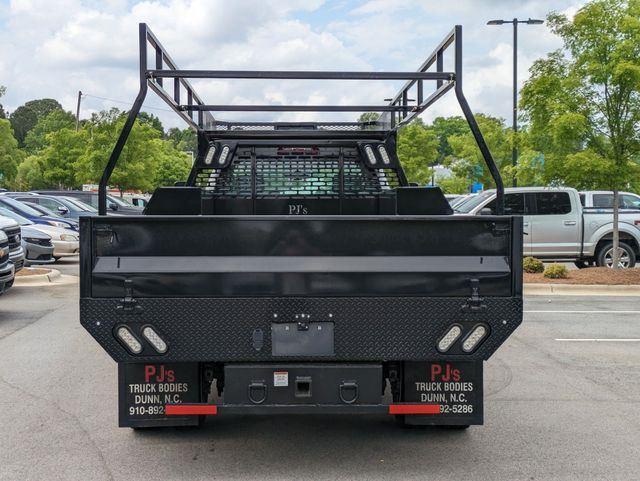 2023 Chevrolet Silverado 5500HD Work Truck photo 4