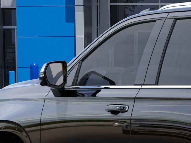 2025 Chevrolet Tahoe Premier photo 9