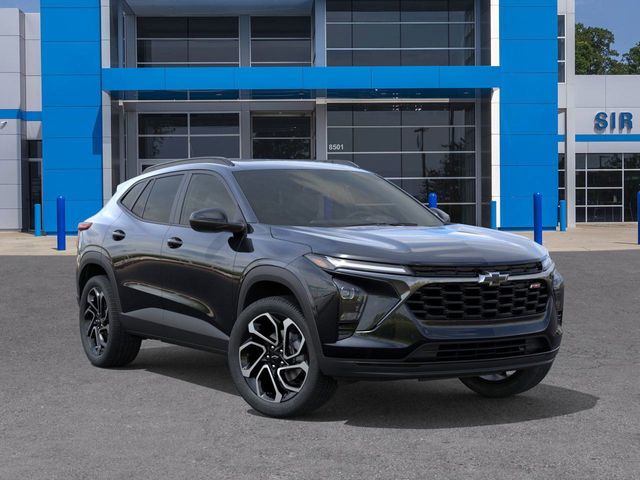2025 Chevrolet Trax photo 2