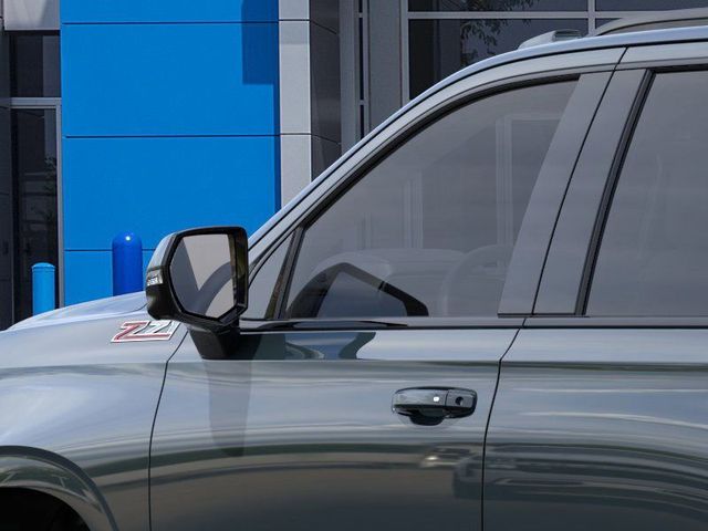 2025 Chevrolet Tahoe Z71 photo 12