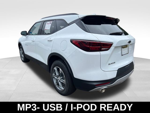2024 Chevrolet Blazer 2LT photo 3