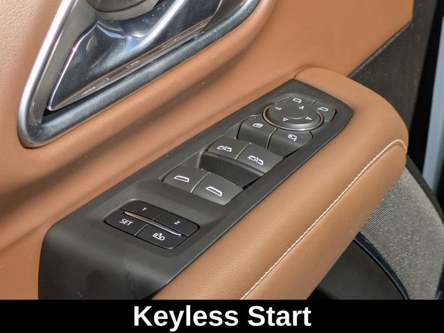 2021 Chevrolet Suburban High Country photo 17
