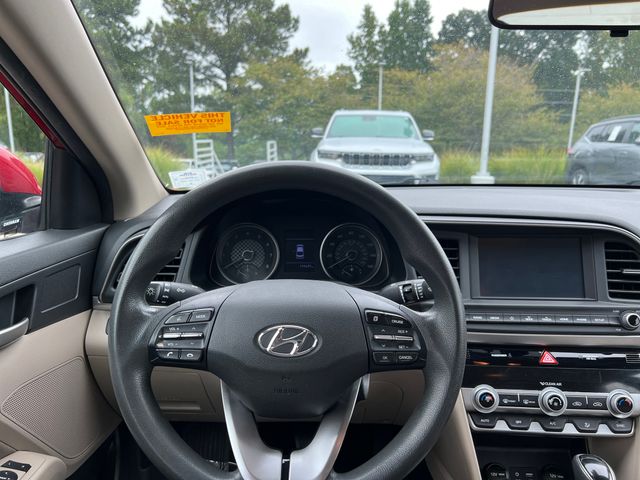 2020 Hyundai Elantra SEL photo 13