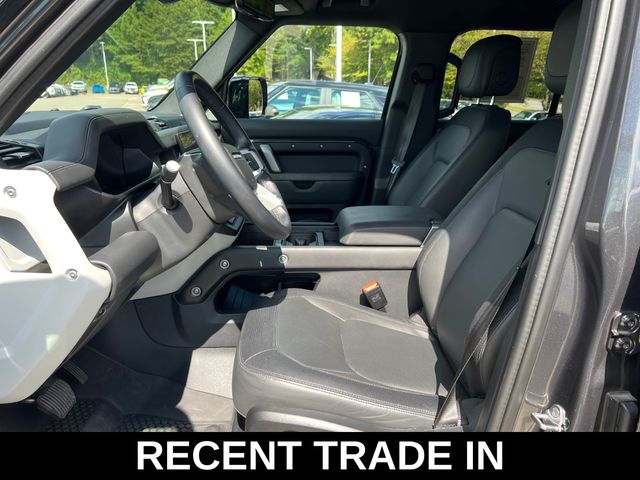 2024 Land Rover Defender 130 X-Dynamic SE photo 4