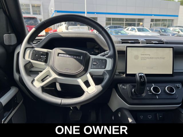 2024 Land Rover Defender 130 X-Dynamic SE photo 8