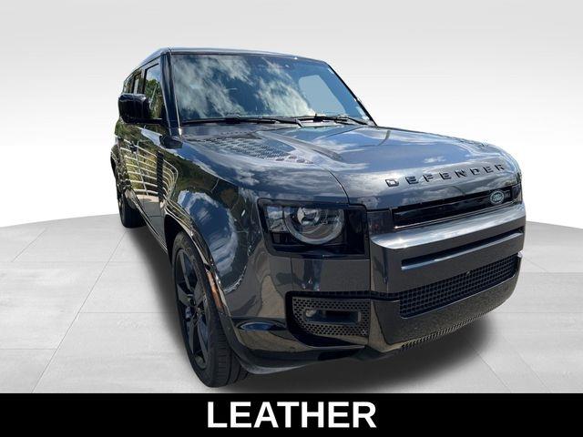2024 Land Rover Defender X-Dynamic SE photo 2
