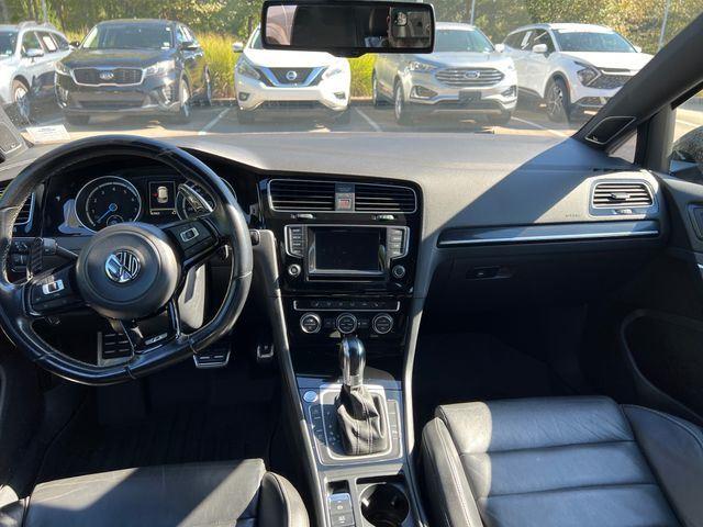 2015 Volkswagen Golf R photo 11