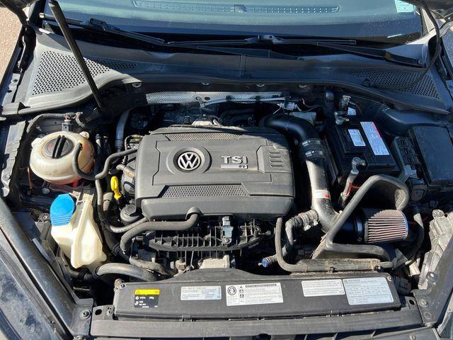 2015 Volkswagen Golf R photo 19