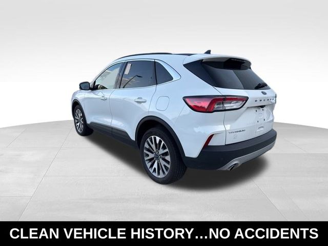 2022 Ford Escape Titanium photo 5