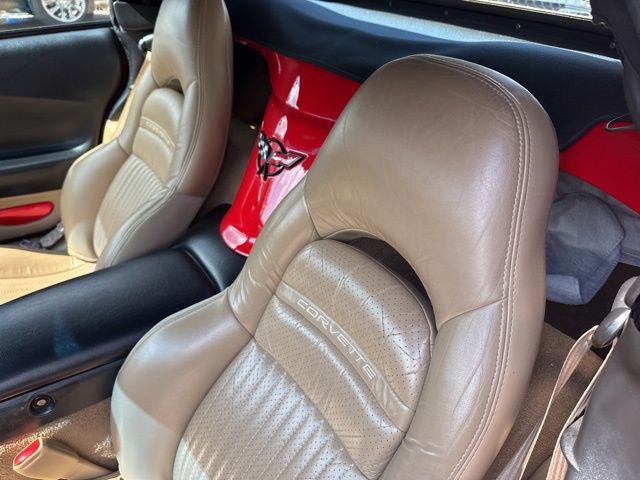 2000 Chevrolet Corvette Base photo 8
