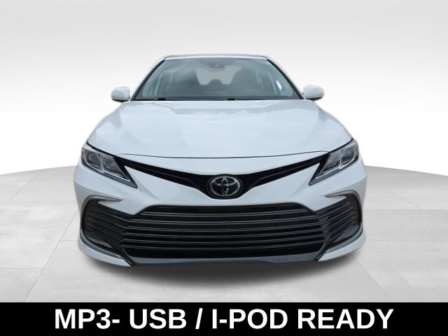 2024 Toyota Camry LE photo 3