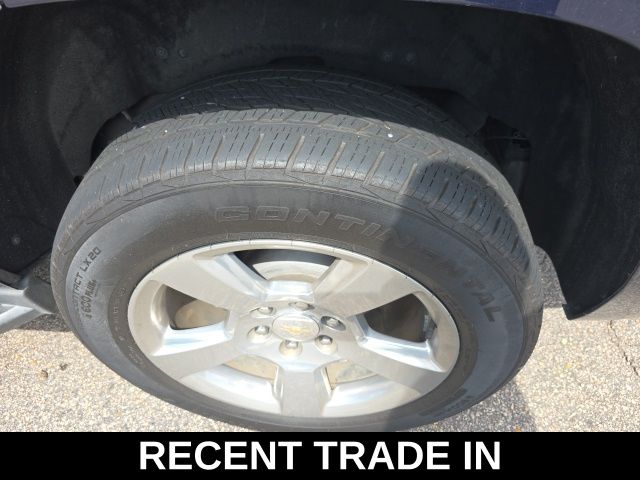 2019 Chevrolet Tahoe LT photo 4