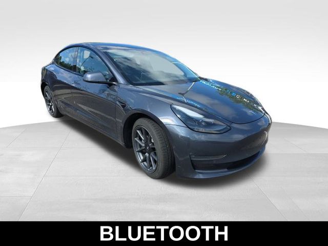 2022 Tesla Model 3 Long Range photo 2