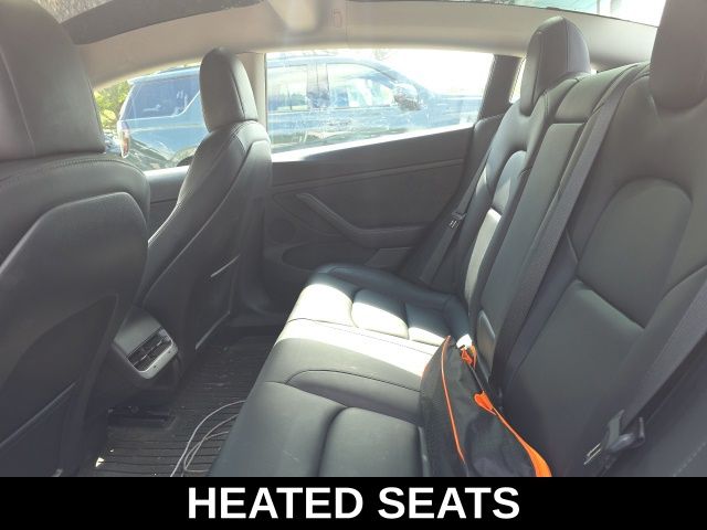 2022 Tesla Model 3 Long Range photo 8