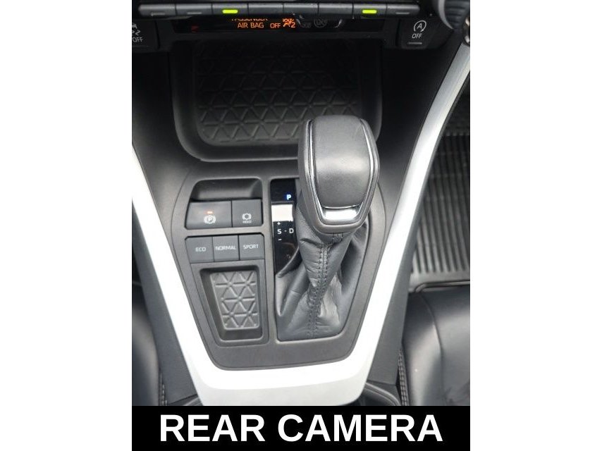 2022 Toyota RAV4 XLE Premium photo 12
