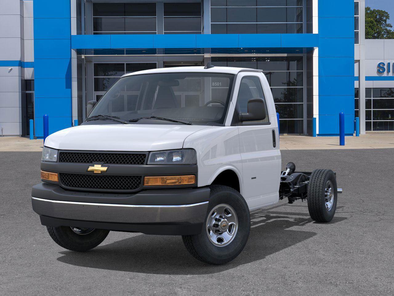 2025 Chevrolet Express Cutaway Work Van photo 2
