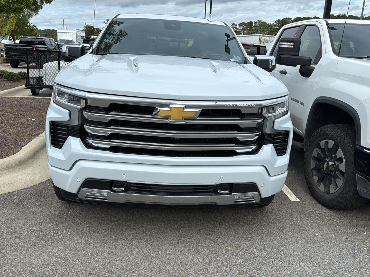2026 Chevrolet Silverado 1500 High Country photo 3