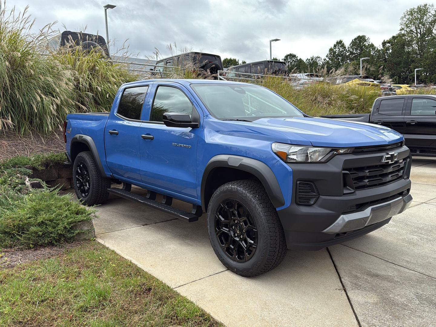 2026 Chevrolet Colorado Trail Boss photo 2