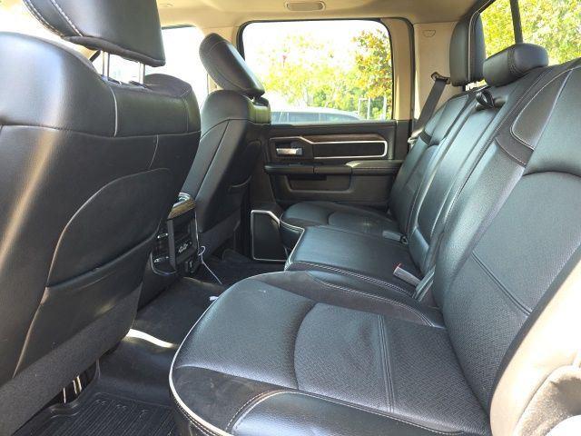 2019 Ram 3500 Laramie photo 7