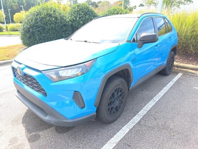 2021 Toyota RAV4 LE photo 13