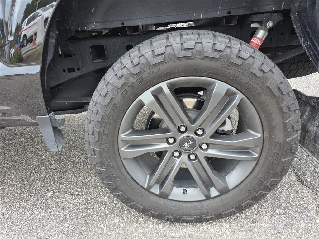 2021 Ford F-150 XLT photo 10