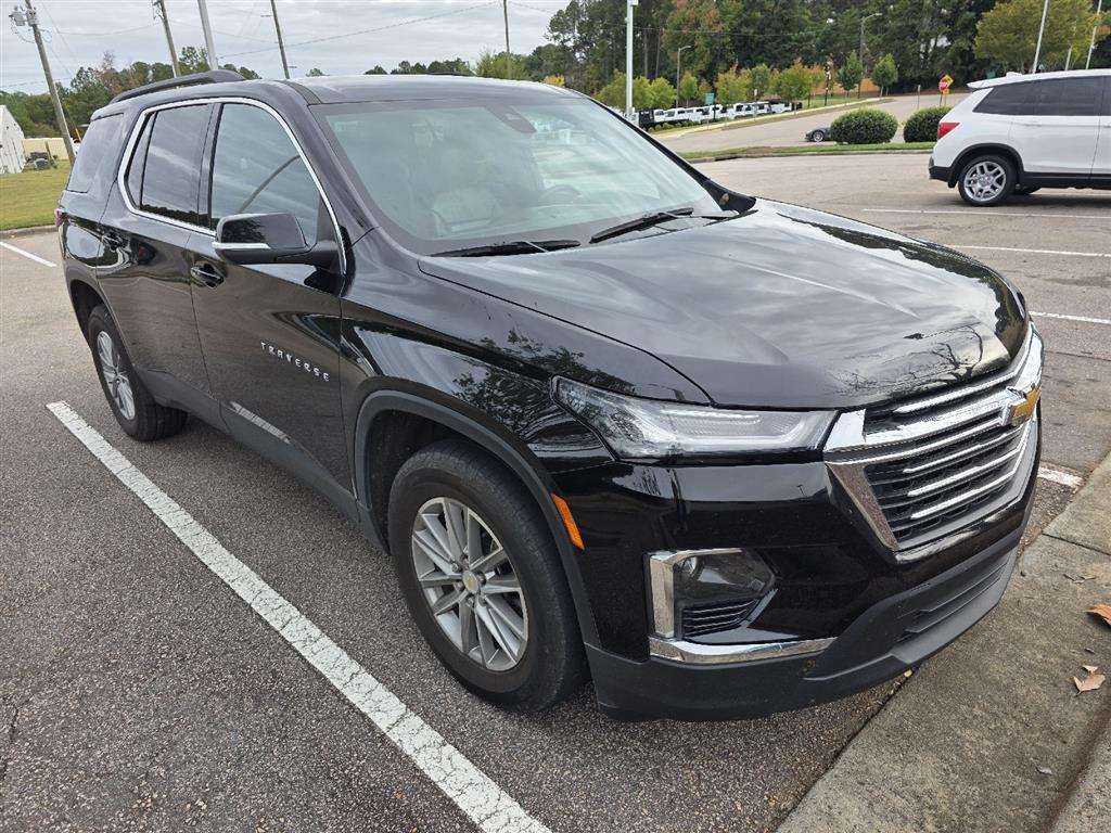 2023 Chevrolet Traverse Leather photo 2