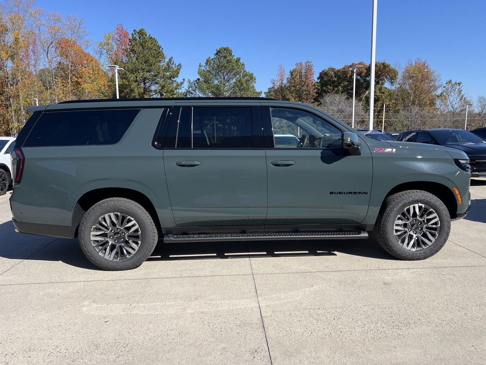 2026 Chevrolet Suburban Z71 photo 3